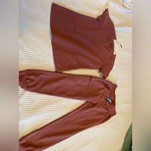 Gently used Figs scrubs, rose pink. Size XXS, the pants are petite joggers.